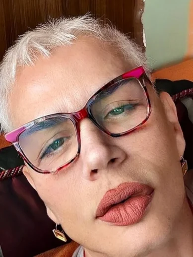 Sezen Aksu, Yeni İmajını Sosyal Medya Hesabından Paylaştı!